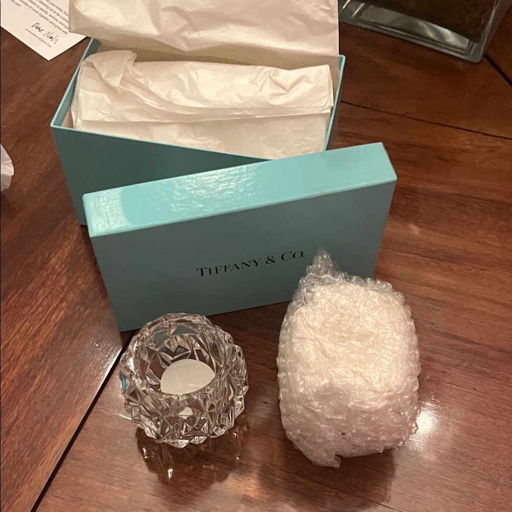 Tiffany crystal votive’s.  Never been used comes with original box (2) - Picture 3 of 5